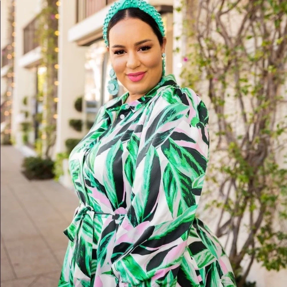 SPRING SUMMER PLUS SIZE MYSTERY BOX 5 PIECES - Picture 11 of 14